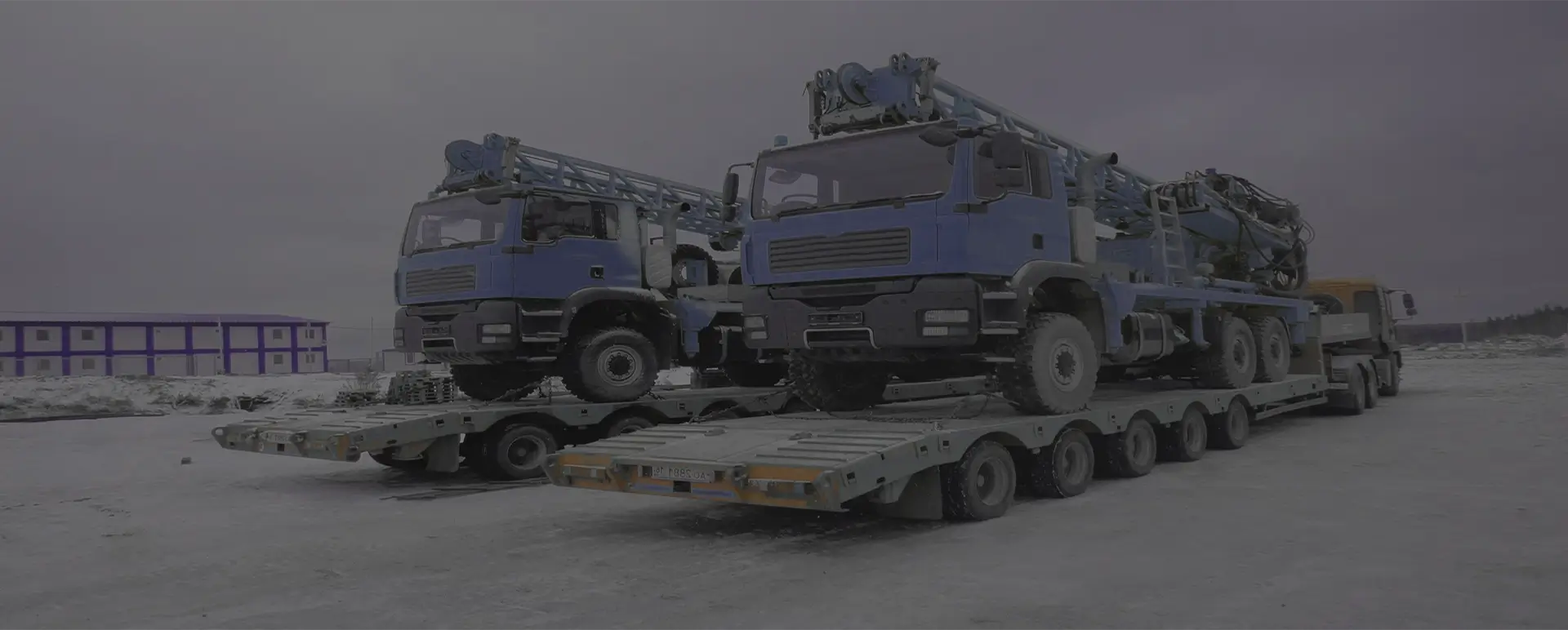 Доставка тралом с низкорамной платформой автокранапо России из Белой Берёзки, а также любой другой крупногабаритной техники